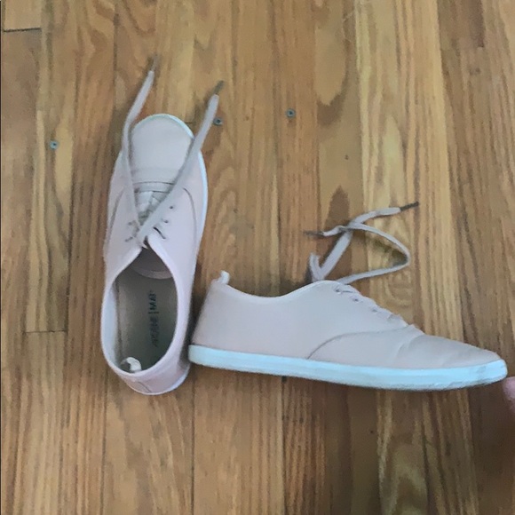 Shoes - Picture 1 of 1